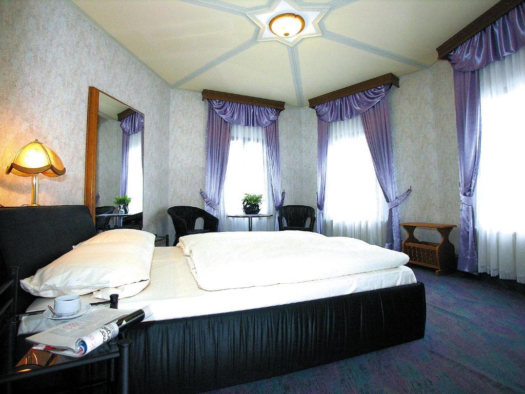 Hotel Ellenzer Goldbaeumchen Extérieur photo