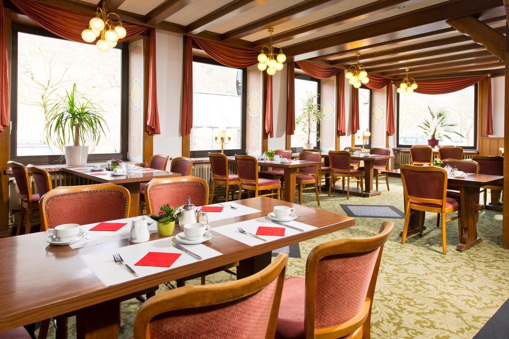 Hotel Ellenzer Goldbaeumchen Extérieur photo