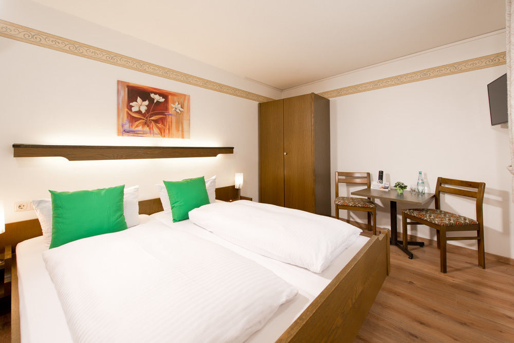 Hotel Ellenzer Goldbaeumchen Extérieur photo
