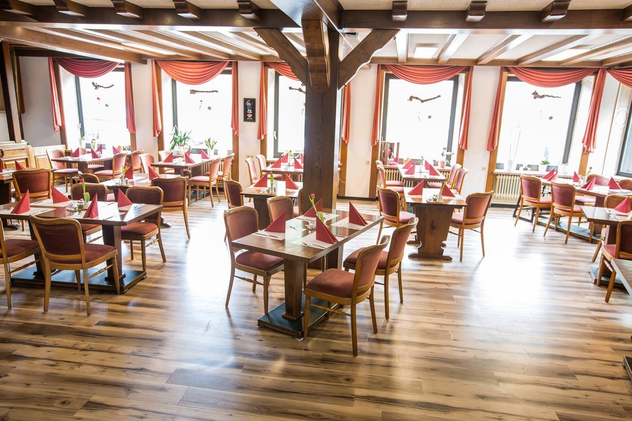 Hotel Ellenzer Goldbaeumchen Extérieur photo